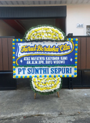 Papan Bunga Duka di Teluk Bintan